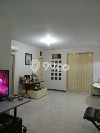 Rumah Mewah LB 150m2 Siap Pakai Desain Elegan di Permata Buana, Jakarta Barat Rumah Mewah LB 150m2 Siap Pakai Desain Elegan di Permata Buana, Jakarta Barat