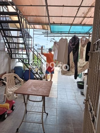 Siap Huni Hunian Elit 4 Kamar di Tambora Dekat ke Mana Pun Siap Huni Hunian Elit 4 Kamar di Tambora Dekat ke Mana Pun