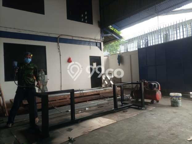 KAWASAN PREMIUM! Gudang di Pinang, Luas 445m², Pusat Komersial KAWASAN PREMIUM! Gudang di Pinang, Luas 445m², Pusat Komersial