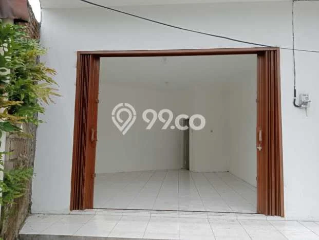 Unit Komersial Dijual di Curug Tangerang Luas Tanah 740m2, Luas Bangunan 132m2 Unit Komersial Dijual di Curug Tangerang Luas Tanah 740m2, Luas Bangunan 132m2