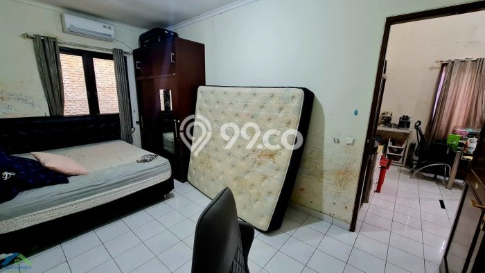 For Sale Hunian Rumah Terawat 2 KT di Legenda Wisata, Jakarta Timur For Sale Hunian Rumah Terawat 2 KT di Legenda Wisata, Jakarta Timur