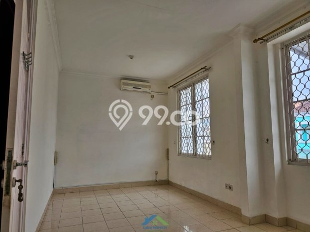 Rumah Modern 4 KT di Citra Grand Jakarta Timur Semi Furnished Rumah Modern 4 KT di Citra Grand Jakarta Timur Semi Furnished