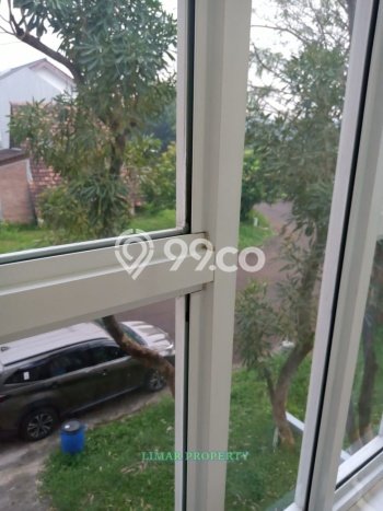 Rumah Luas Asri 3 KT Siap Pakai di Legenda Wisata Jakarta Timur Rumah Luas Asri 3 KT Siap Pakai di Legenda Wisata Jakarta Timur
