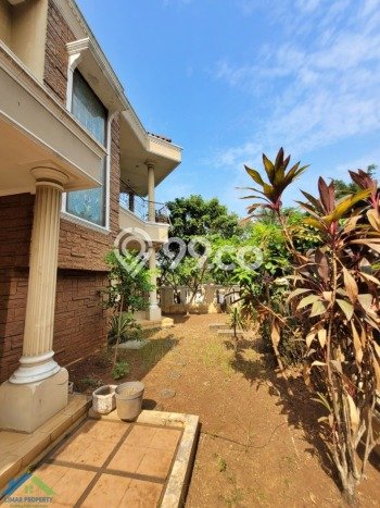 Rumah Luxury Modern Tanpa Renovasi di Cibubur Jakarta Timur Rumah Luxury Modern Tanpa Renovasi di Cibubur Jakarta Timur