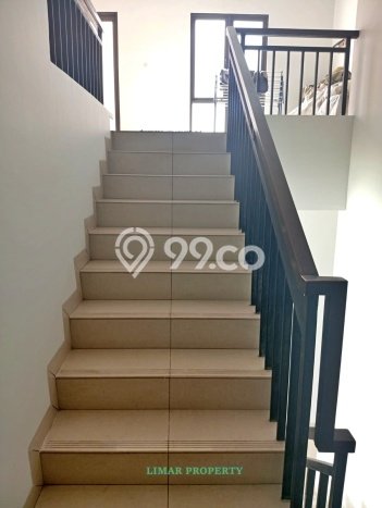 For Sale! Premium House LT 277m2 Desain Modern di Kota Wisata For Sale! Premium House LT 277m2 Desain Modern di Kota Wisata