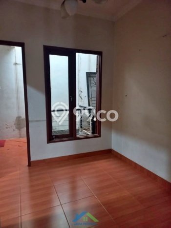 Rumah Kontrakan Jakarta Timur LT 150m2 LB 150m2 Kawasan Cibubur Rumah Kontrakan Jakarta Timur LT 150m2 LB 150m2 Kawasan Cibubur