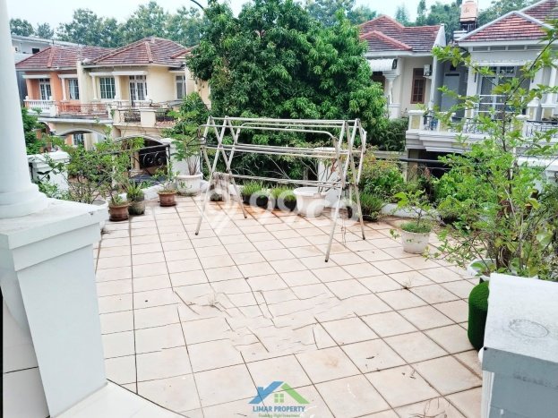 Rumah Luxury Modern Tanpa Renovasi di Kota Wisata Bogor Rumah Luxury Modern Tanpa Renovasi di Kota Wisata Bogor