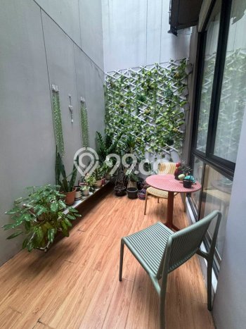 Rumah sewa siap huni 4 Kamar Tidur di BSD City, Tangerang Rumah sewa siap huni 4 Kamar Tidur di BSD City, Tangerang