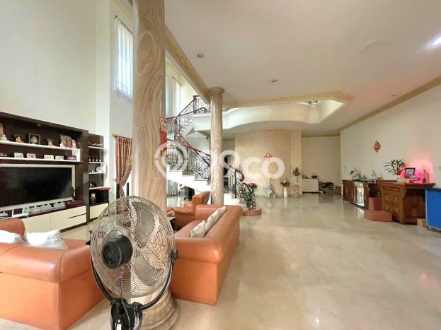 For Sale! Luxury House LT 700m2 Desain Elegan di Lippo Karawaci For Sale! Luxury House LT 700m2 Desain Elegan di Lippo Karawaci