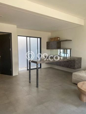 Rumah Luas Asri 2 KT Siap Pakai di BSD City Tangerang Rumah Luas Asri 2 KT Siap Pakai di BSD City Tangerang