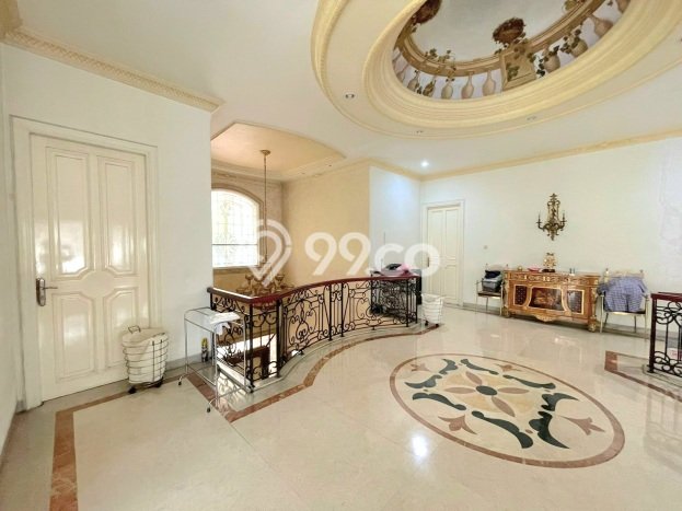 For Sale! Luxury House LT 700m2 Desain Elegan di Lippo Karawaci For Sale! Luxury House LT 700m2 Desain Elegan di Lippo Karawaci