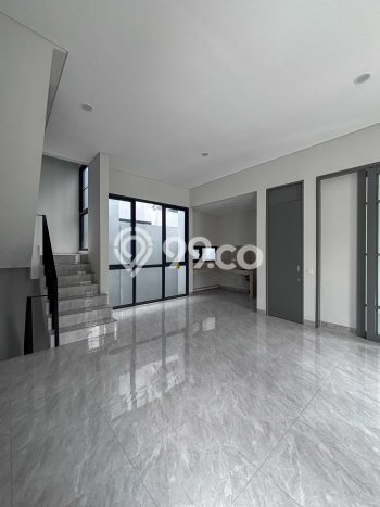 Jarang Ada! Rumah Sewa 3 Kamar Bagus Siap Huni BSD City Jarang Ada! Rumah Sewa 3 Kamar Bagus Siap Huni BSD City