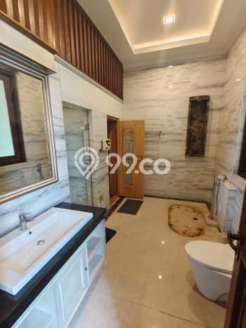 Rumah Mewah LB 1300m2 Siap Huni Desain Elegan di Sentul City, Bogor Rumah Mewah LB 1300m2 Siap Huni Desain Elegan di Sentul City, Bogor