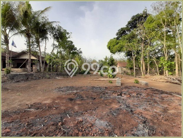Tanah Kosong Dijual di Sleman dengan Area 106m2 Tanah Kosong Dijual di Sleman dengan Area 106m2