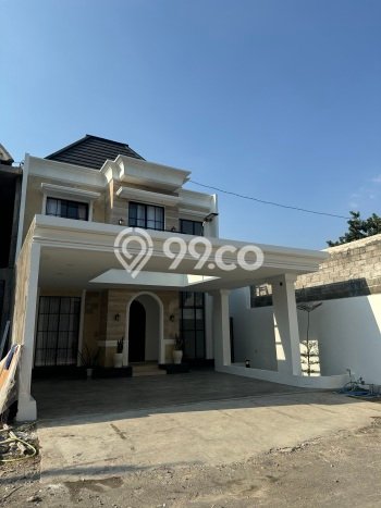 Rumah Elit LB 135m2 Siap Pakai Desain Elegan di Sleman, Yogyakarta Rumah Elit LB 135m2 Siap Pakai Desain Elegan di Sleman, Yogyakarta