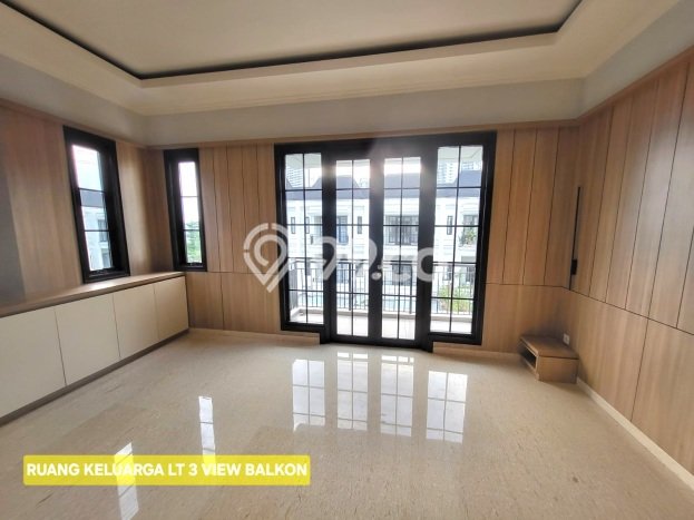 Rumah Elit LB 241m2 Siap Huni Desain Elegan di Alam Sutera, Tangerang Rumah Elit LB 241m2 Siap Huni Desain Elegan di Alam Sutera, Tangerang