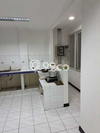 LOKASI SUPER STRATEGIS! Ruko Kawasan Mangga Dua, Luas 560m2m², Area Bisnis LOKASI SUPER STRATEGIS! Ruko Kawasan Mangga Dua, Luas 560m2m², Area Bisnis