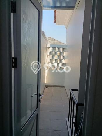 Rumah Luxury Modern Tanpa Renovasi di Gading Serpong Tangerang Rumah Luxury Modern Tanpa Renovasi di Gading Serpong Tangerang