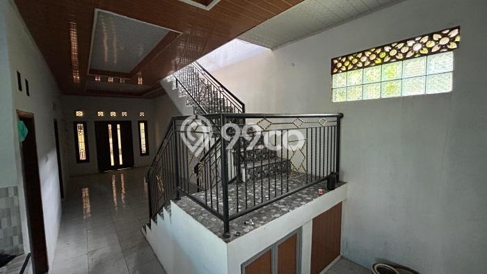 Dijual Rumah 5 Kamar Lokasi Ideal Bagus dan Strategis di Tamansari Dijual Rumah 5 Kamar Lokasi Ideal Bagus dan Strategis di Tamansari
