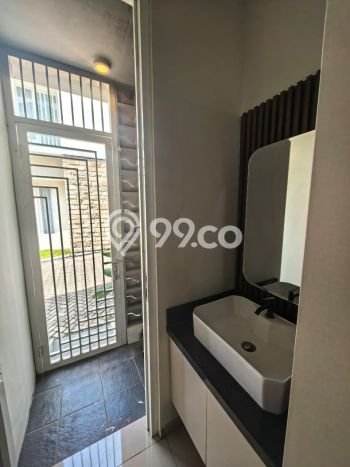 For Sale Vila Kawasan Junrejo, Dimensi 141m2m², Lingkungan Asri For Sale Vila Kawasan Junrejo, Dimensi 141m2m², Lingkungan Asri