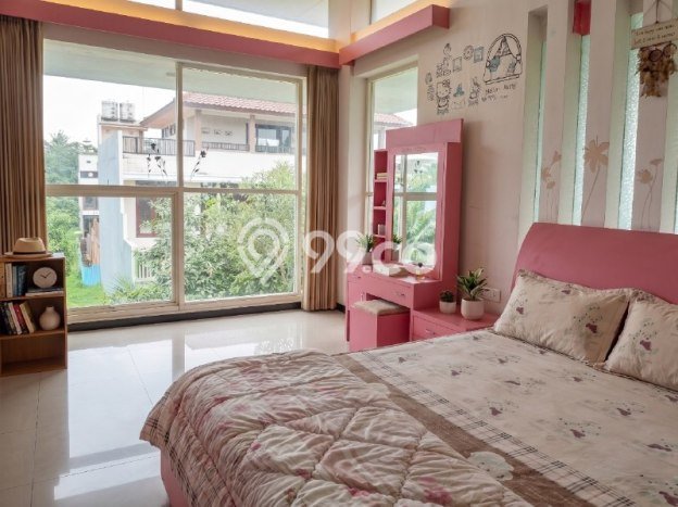 Disewakan! Rumah 4 Kamar Tidur &
4 Kamar Mandi di Araya, Malang Disewakan! Rumah 4 Kamar Tidur &
4 Kamar Mandi di Araya, Malang