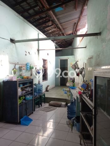 Jual Rumah Bagus Siap Huni LB 325m2 di Semarang Barat, Semarang Jual Rumah Bagus Siap Huni LB 325m2 di Semarang Barat, Semarang
