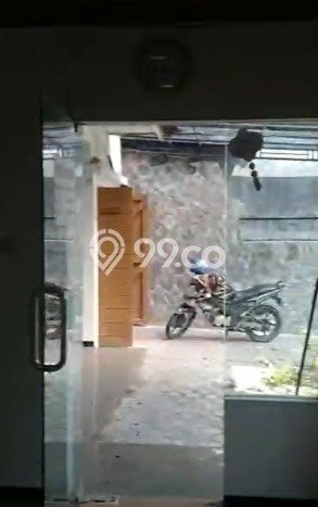 Disewakan Hunian Konsep Modern di Semarang Selatan Semarang dengan 4 KT Disewakan Hunian Konsep Modern di Semarang Selatan Semarang dengan 4 KT