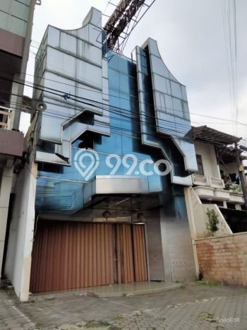 Area Ramai! Ruko Dijual di Semarang Tengah untuk Bisnis Luas Bangunan 684m2 Area Ramai! Ruko Dijual di Semarang Tengah untuk Bisnis Luas Bangunan 684m2