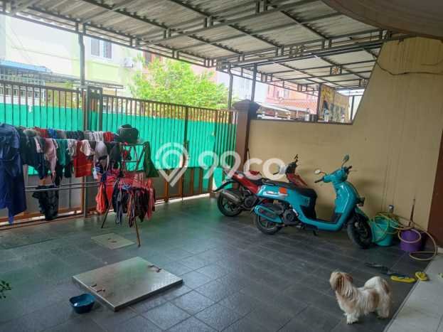 Rumah Luas Asri 4 KT Siap Pakai di Taman Palem Jakarta Barat Rumah Luas Asri 4 KT Siap Pakai di Taman Palem Jakarta Barat