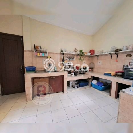 Hunian Cantik Modern Lb 170m2 di Pesanggrahan, Jakarta Selatan Hunian Cantik Modern Lb 170m2 di Pesanggrahan, Jakarta Selatan