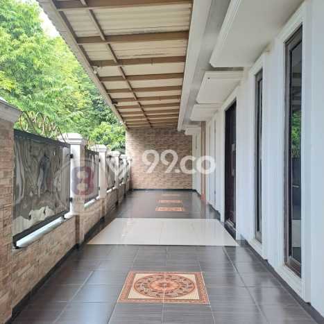 For Sale! Premium House LT 613m2 Desain Modern di Meruya For Sale! Premium House LT 613m2 Desain Modern di Meruya