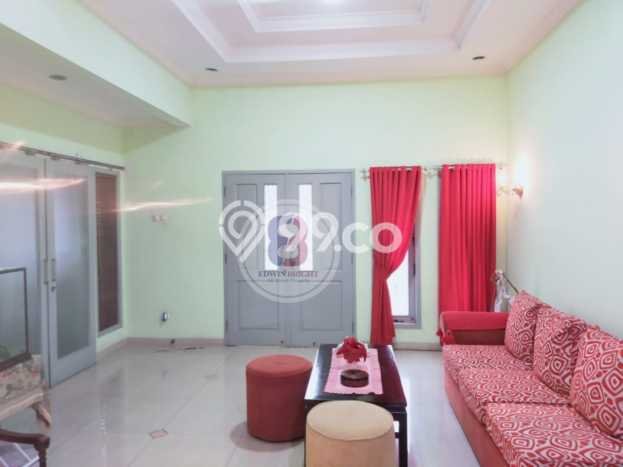 Rumah Luxury Modern Siap Huni di Bintaro Jakarta Selatan Rumah Luxury Modern Siap Huni di Bintaro Jakarta Selatan