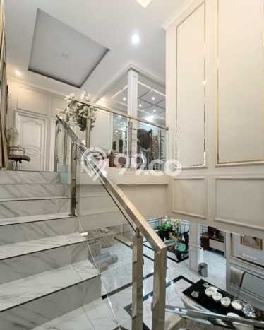 Rumah Luxury Modern Siap Huni di Rempoa Tangerang Selatan Rumah Luxury Modern Siap Huni di Rempoa Tangerang Selatan