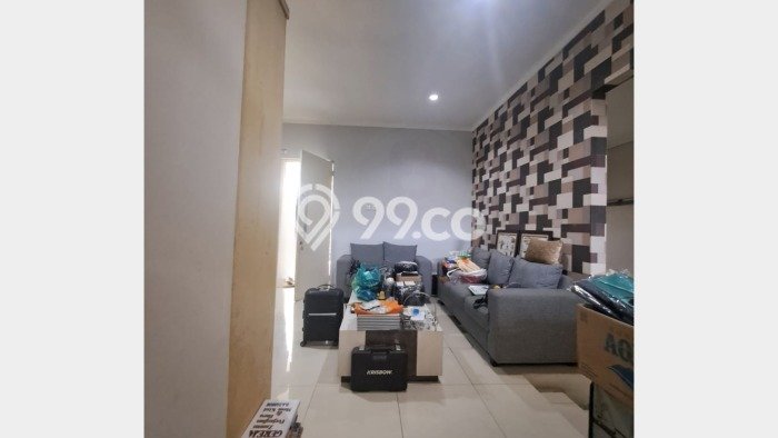 Hunian Mewah LB 200m2 Siap Pakai Desain Elegan di Bintaro, Tangerang Selatan Hunian Mewah LB 200m2 Siap Pakai Desain Elegan di Bintaro, Tangerang Selatan