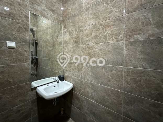 Hot Offer Hunian Premium Ideal dan Luas di Jatinegara, Jakarta Timur Hot Offer Hunian Premium Ideal dan Luas di Jatinegara, Jakarta Timur