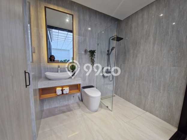 Jual Rumah Mewah Elegan Dengan View Eksklusif di Jakarta Garden City, Jakarta Timur Jual Rumah Mewah Elegan Dengan View Eksklusif di Jakarta Garden City, Jakarta Timur