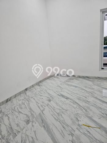 Rumah 4 KT 3 KM LT 215m2m², LB 300m2m² di Karang Tengah, Tangerang Rumah 4 KT 3 KM LT 215m2m², LB 300m2m² di Karang Tengah, Tangerang