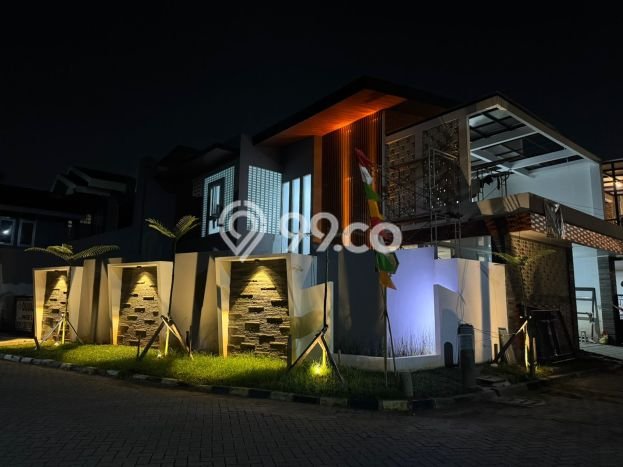 Rumah 4 KT 3 KM LT 215m2m², LB 300m2m² di Karang Tengah, Tangerang Rumah 4 KT 3 KM LT 215m2m², LB 300m2m² di Karang Tengah, Tangerang