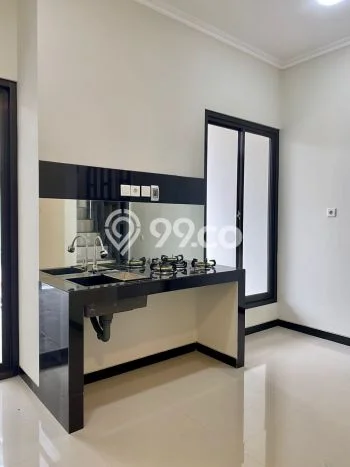 Rumah Modern 2 KT di Ketintang Surabaya Unfurnished Rumah Modern 2 KT di Ketintang Surabaya Unfurnished