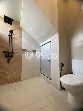 Dijual Rumah Strategis Bagus Punya 4 KT di Sidoarjo Sidoarjo - Dijual Rumah Strategis Bagus Punya 4 KT di Sidoarjo Sidoarjo -