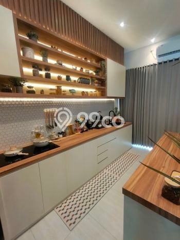 Rumah Strategis Modern Lb 150m2 di Waru, Sidoarjo Rumah Strategis Modern Lb 150m2 di Waru, Sidoarjo