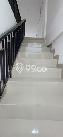 Ruko di Pondok Pinang, Luas 192m2m², Pusat Bisnis, Posisi Premium Ruko di Pondok Pinang, Luas 192m2m², Pusat Bisnis, Posisi Premium
