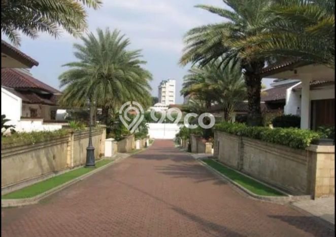 Rumah Luxury Modern Tanpa Renovasi di Pejaten Jakarta Selatan Rumah Luxury Modern Tanpa Renovasi di Pejaten Jakarta Selatan