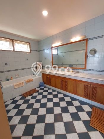 Dijual Rumah Luas Elegan Dengan View Cantik di Rancamaya, Bogor Dijual Rumah Luas Elegan Dengan View Cantik di Rancamaya, Bogor