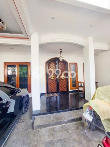 Ready to Use! Luxury House LT 200m2 Desain Elegan di Pondok Pinang Ready to Use! Luxury House LT 200m2 Desain Elegan di Pondok Pinang