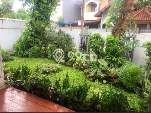 DIJUAL CEPAT! Rumah Siap Huni Lokasi Premium Pondok Labu, Luas 215m² Bangunan 200m² DIJUAL CEPAT! Rumah Siap Huni Lokasi Premium Pondok Labu, Luas 215m² Bangunan 200m²