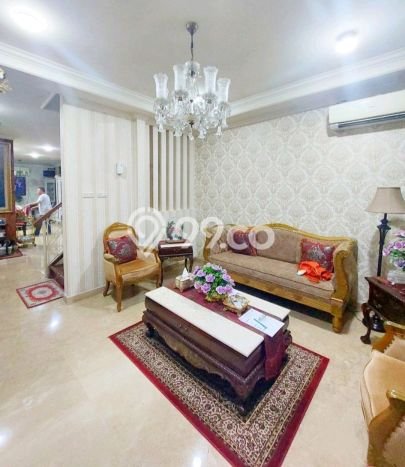 Ready to Use! Luxury House LT 200m2 Desain Elegan di Pondok Pinang Ready to Use! Luxury House LT 200m2 Desain Elegan di Pondok Pinang