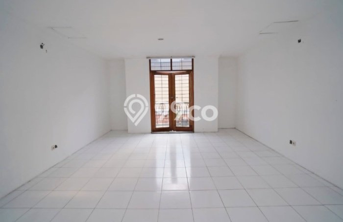 Unit Ruko Dijual di Tangerang Selatan LT 60m2 & LB 200m2 Unit Ruko Dijual di Tangerang Selatan LT 60m2 & LB 200m2