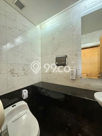 Kantor Dijual di Jakarta Selatan LT 2064m2 & LB 2064m2 Lokasi Terbaik! Kantor Dijual di Jakarta Selatan LT 2064m2 & LB 2064m2 Lokasi Terbaik!