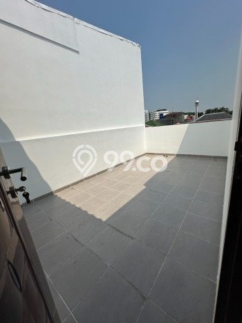 Rumah Modern Minimalis 5 KT Bisa Langsung Pindah di Kebon Jeruk Rumah Modern Minimalis 5 KT Bisa Langsung Pindah di Kebon Jeruk